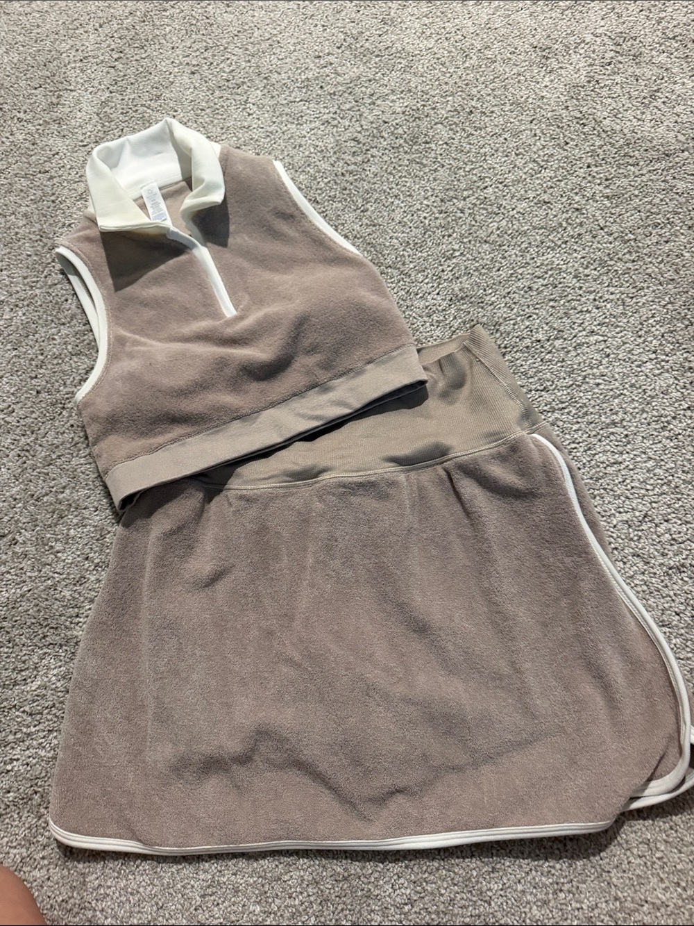 Aeries Sleeveless Taupe Terry Knit Dress with White Trim, Top M, Skort Small